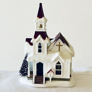 Hallmark Keepsake Ornament Countryside Church Ornament MAGIC Series NO LIGHT